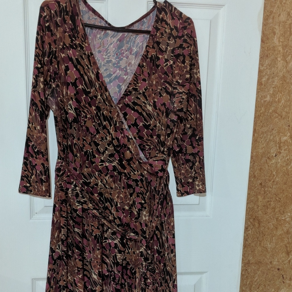 Dress - Picture 2 of 3